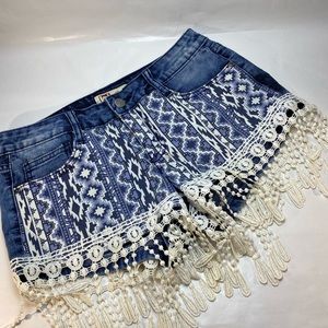 lei ashley lowrise size 5 Junior Regular Shorts